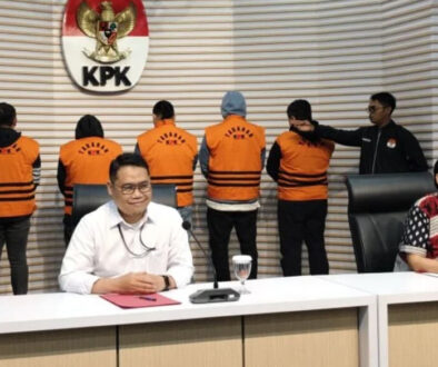 Teras Kalbar - Berita Hukum Politik 1(1)